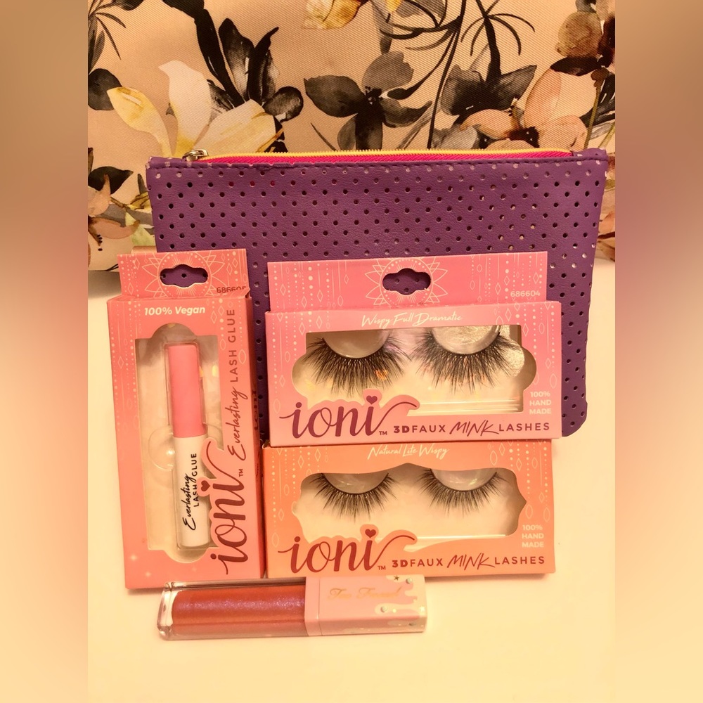Cosmetic bundles